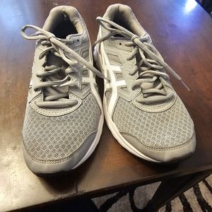 ASICS sneakers tennis shoes sz 7 1/2.  Good condition.